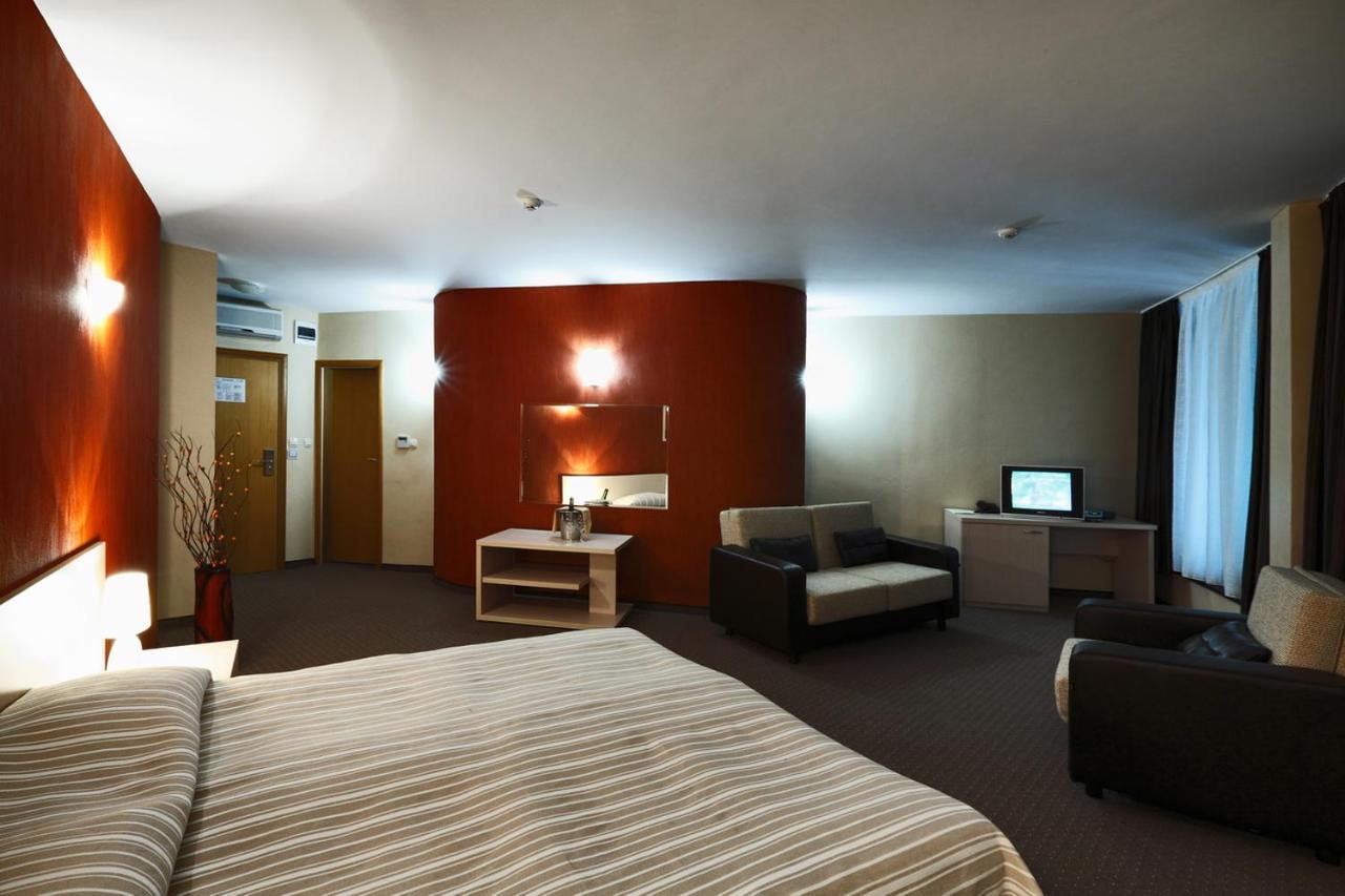 Evridika Hotel デヴィン エクステリア 写真
