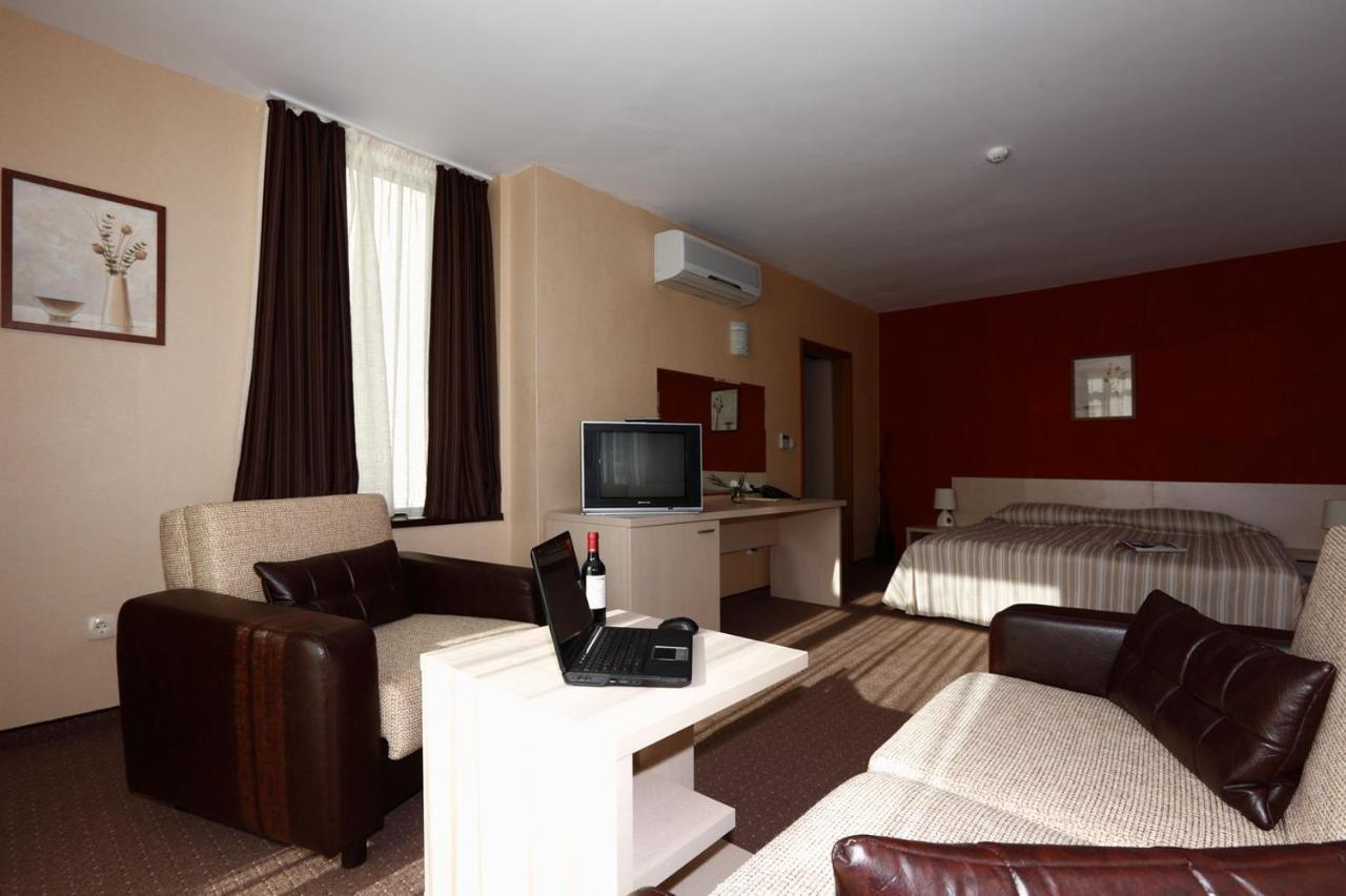 Evridika Hotel デヴィン エクステリア 写真